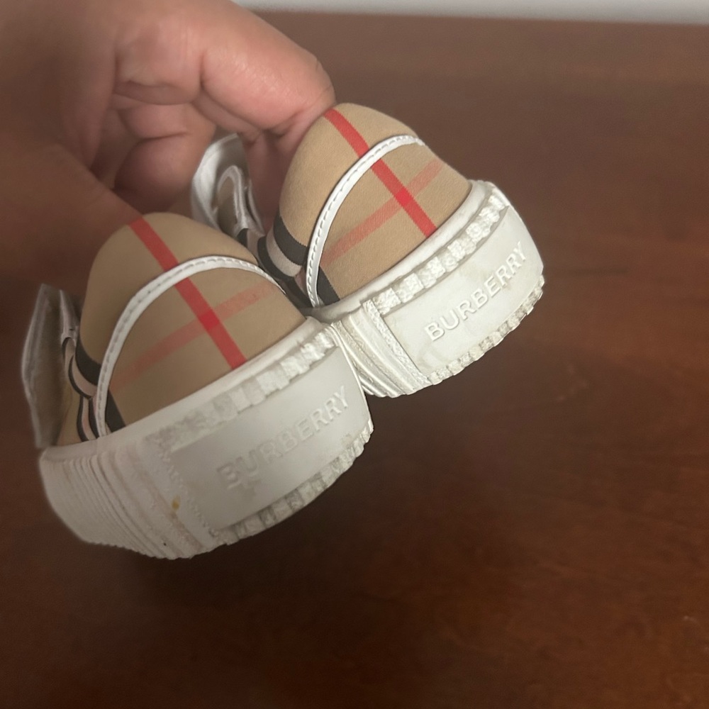 Kids Burberry sneakers size 24 - Picture 5 of 8